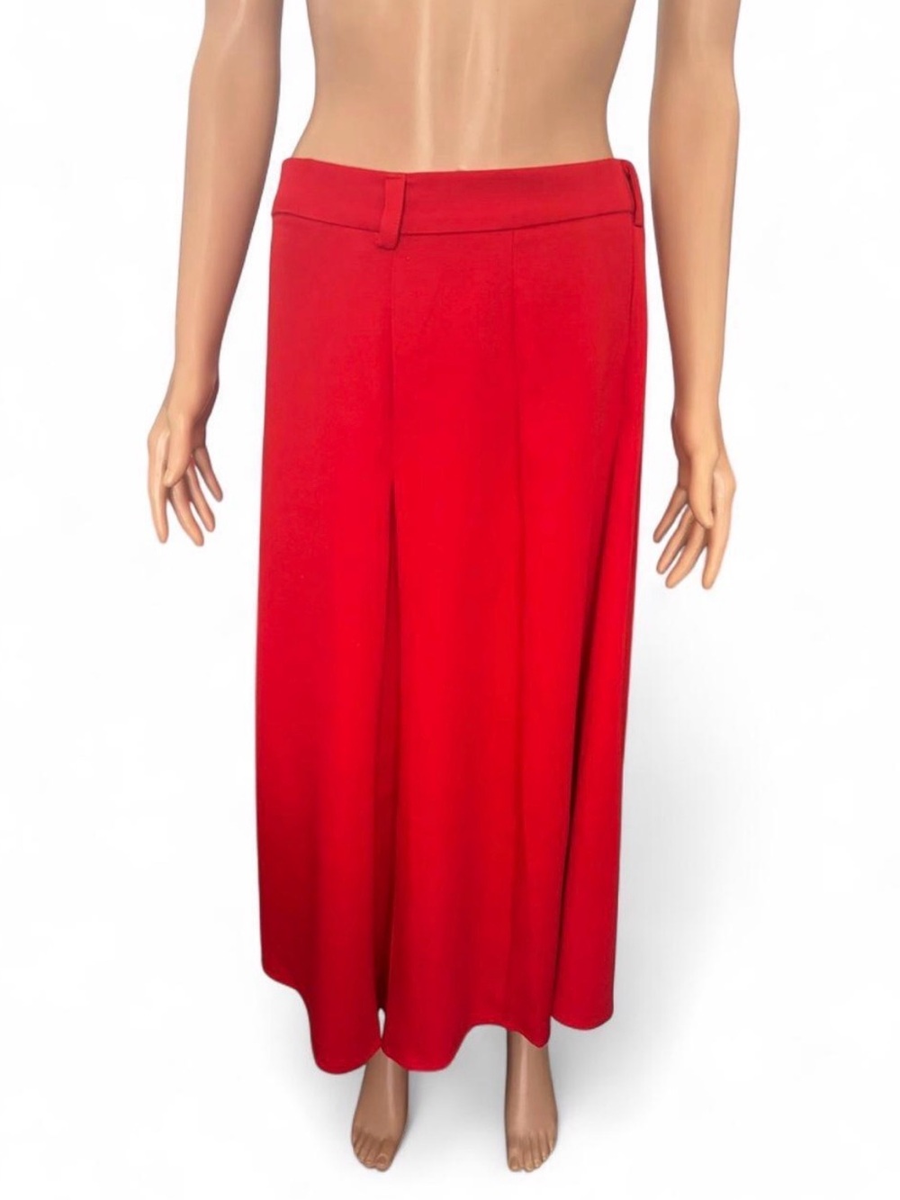 NWOT Red Women's Median Skirt - Classic Flowing A-Line Sz M NWOT